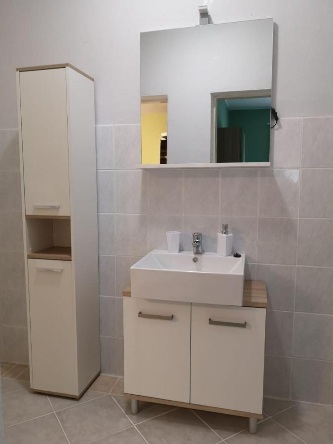 Apartmani Ljuba 로고즈니차 외부 사진