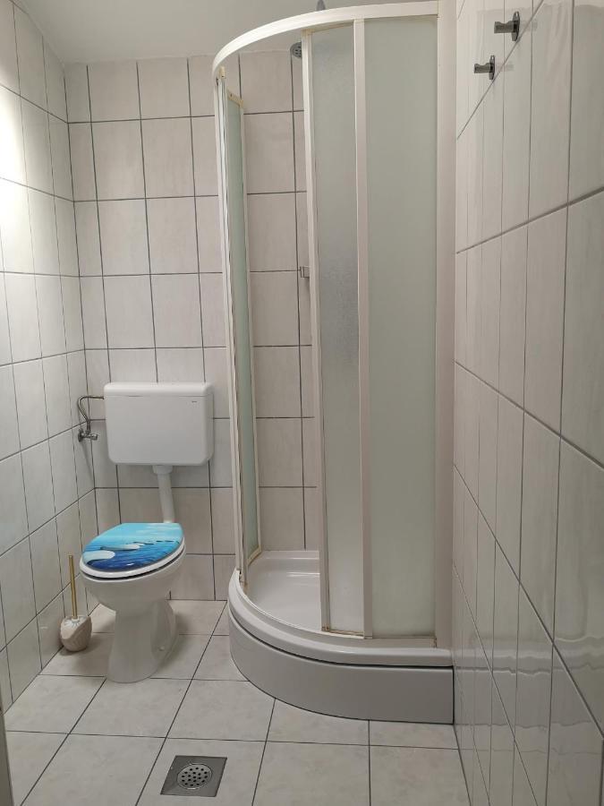 Apartmani Ljuba 로고즈니차 외부 사진