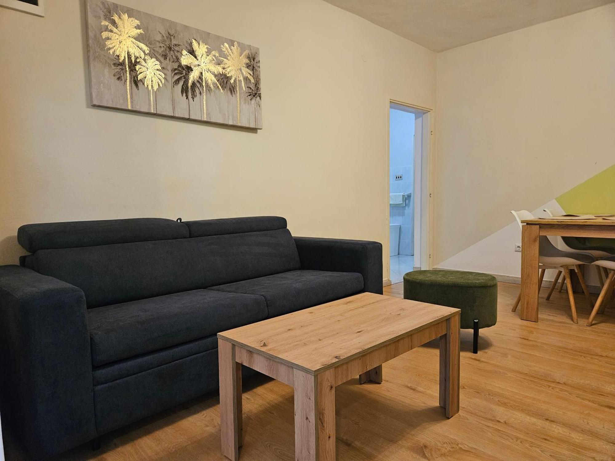 Apartmani Ljuba 로고즈니차 외부 사진